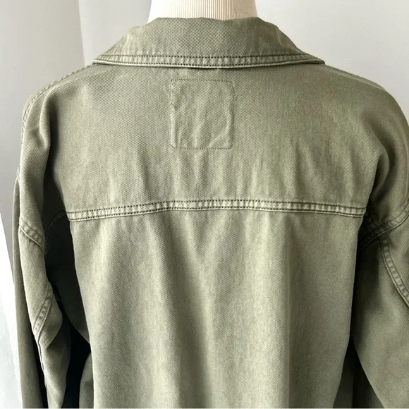 🍒Women’s Garage Lightweight Button Down Jacket. Olive Green. Size: Medium - Picture 5 of 11